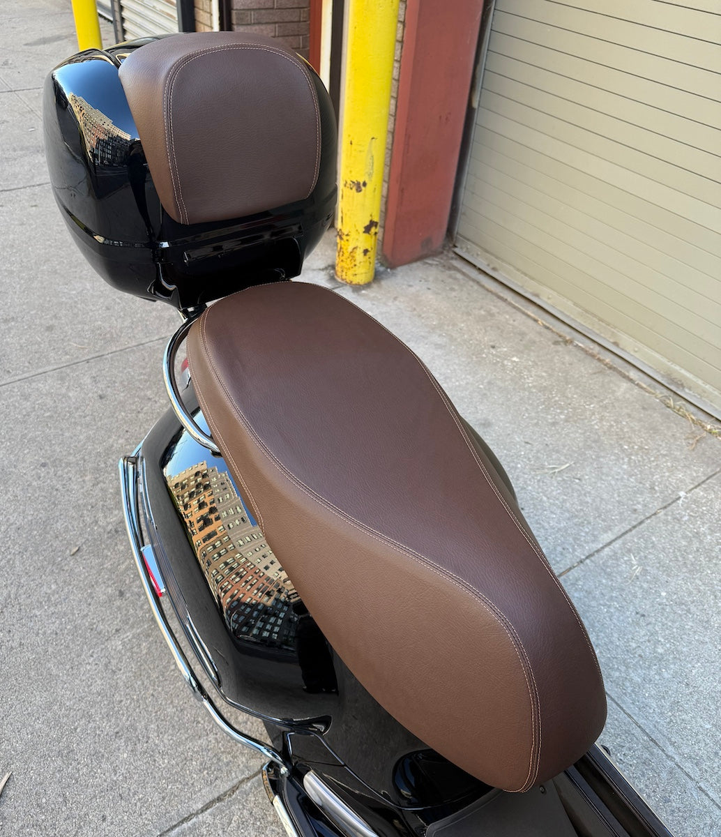 2023–2025 Vespa GTS 300 Seat Cover Matte Truffle Brown, Waterproof